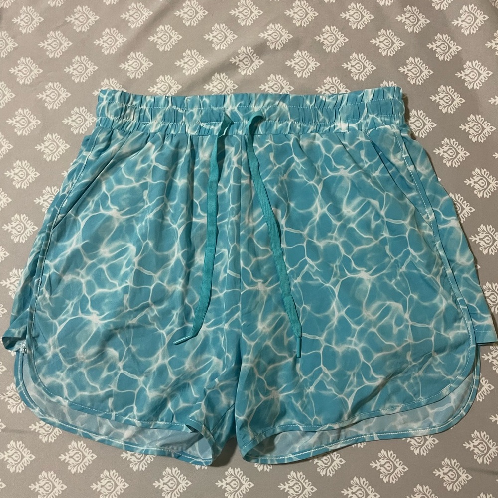 Buff Bunny Flo shorts in Reflection Print Aqua